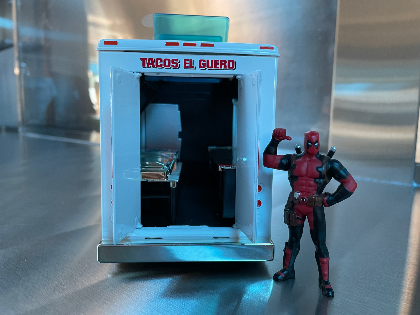 FOOD TRUCK TOY